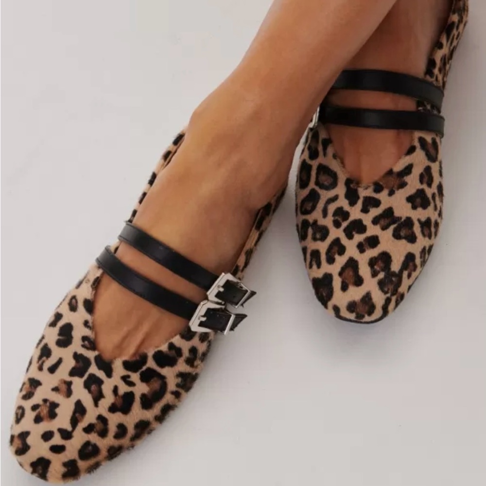 Leopard Print Flats with Black Straps